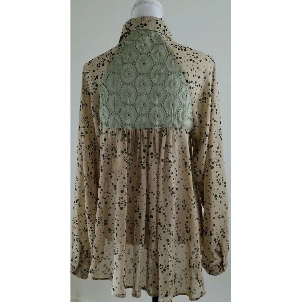 In Style~Women's Size M~Beige/Black Polka/Dot Blouse Button Down Shirt NWT$55.00